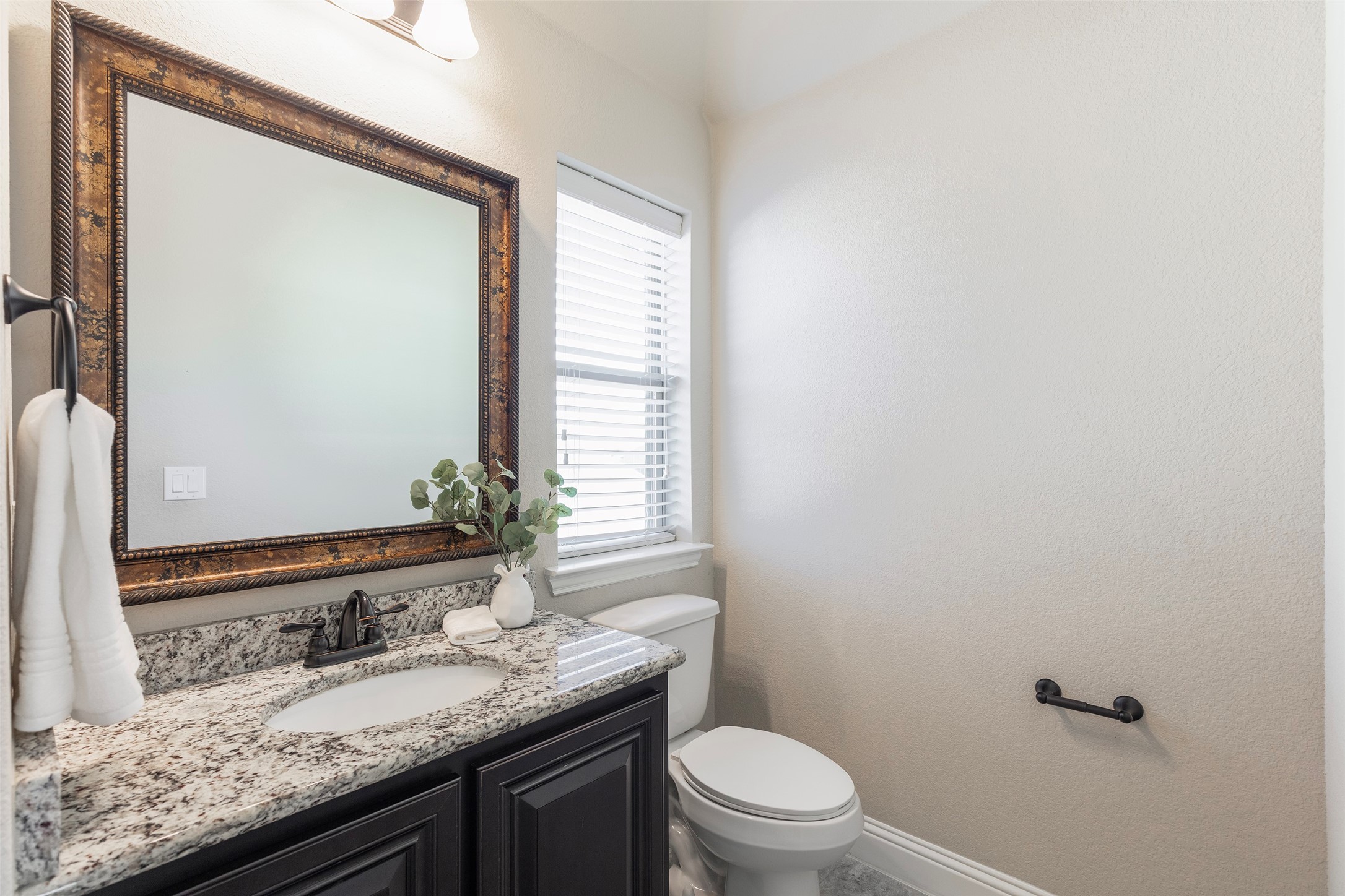 325 Sherbrook Street Van Alstyne TX 75495
