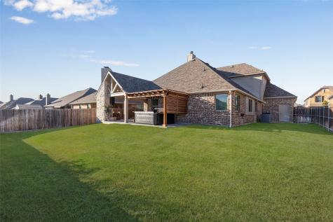 325 Sherbrook Street Van Alstyne TX 75495