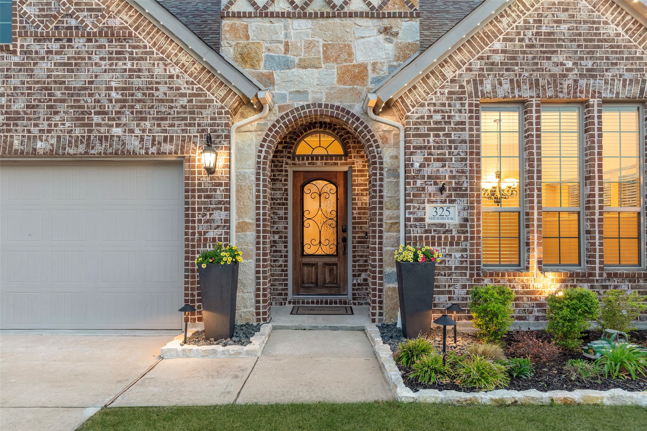 325 Sherbrook Street Van Alstyne TX 75495
