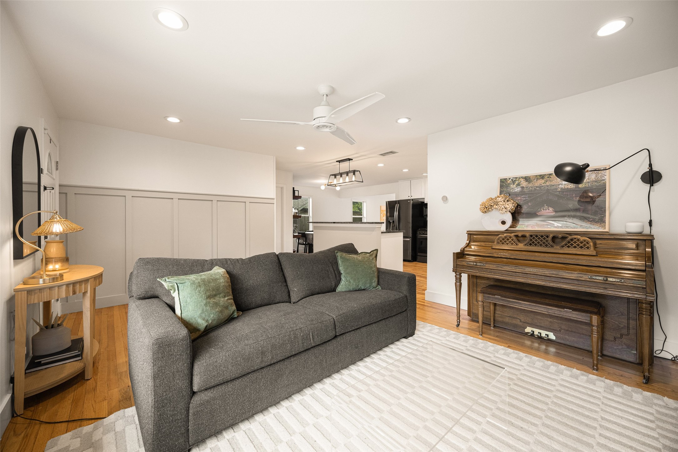 11207 Sinclair Avenue Dallas TX 75218