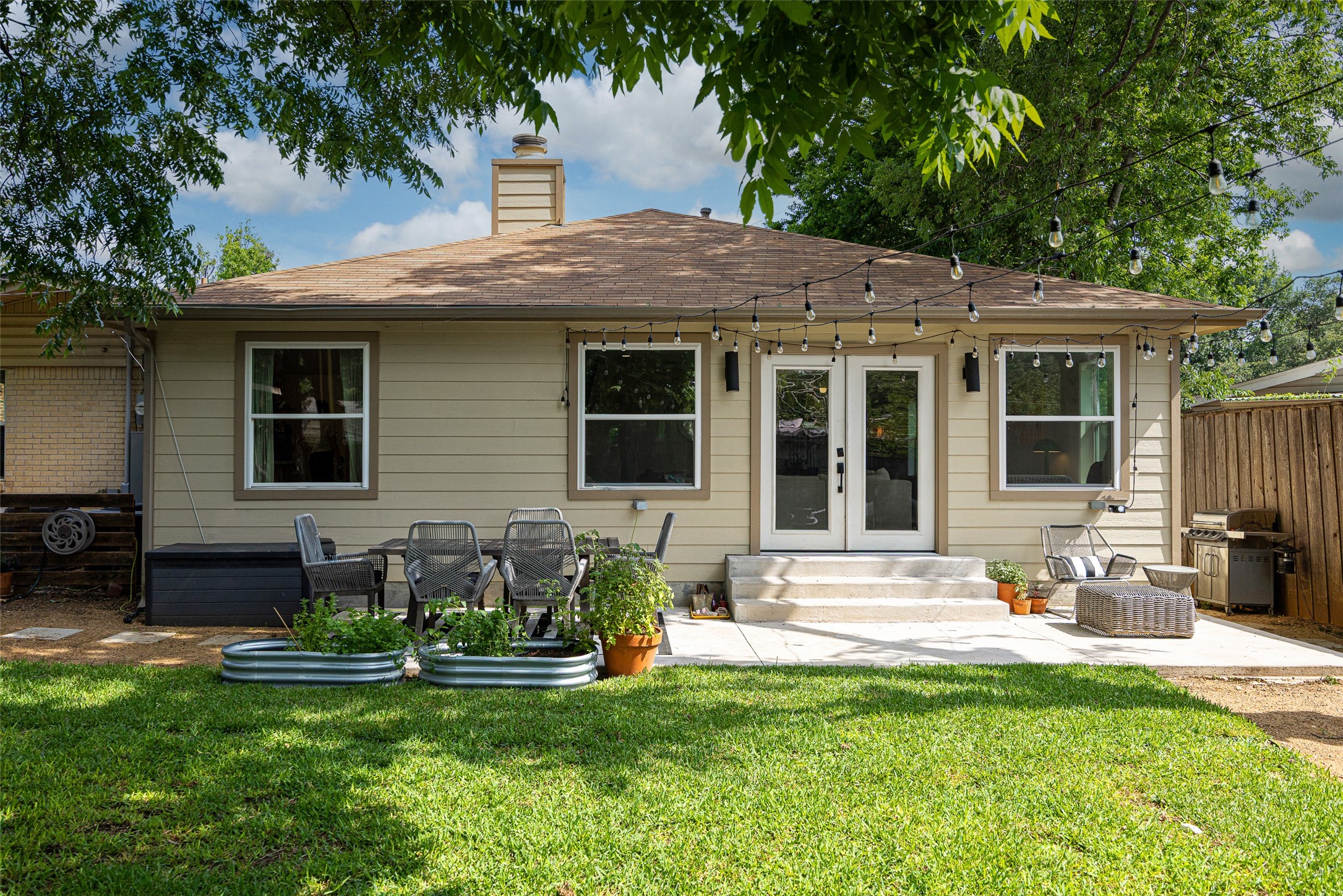11207 Sinclair Avenue Dallas TX 75218