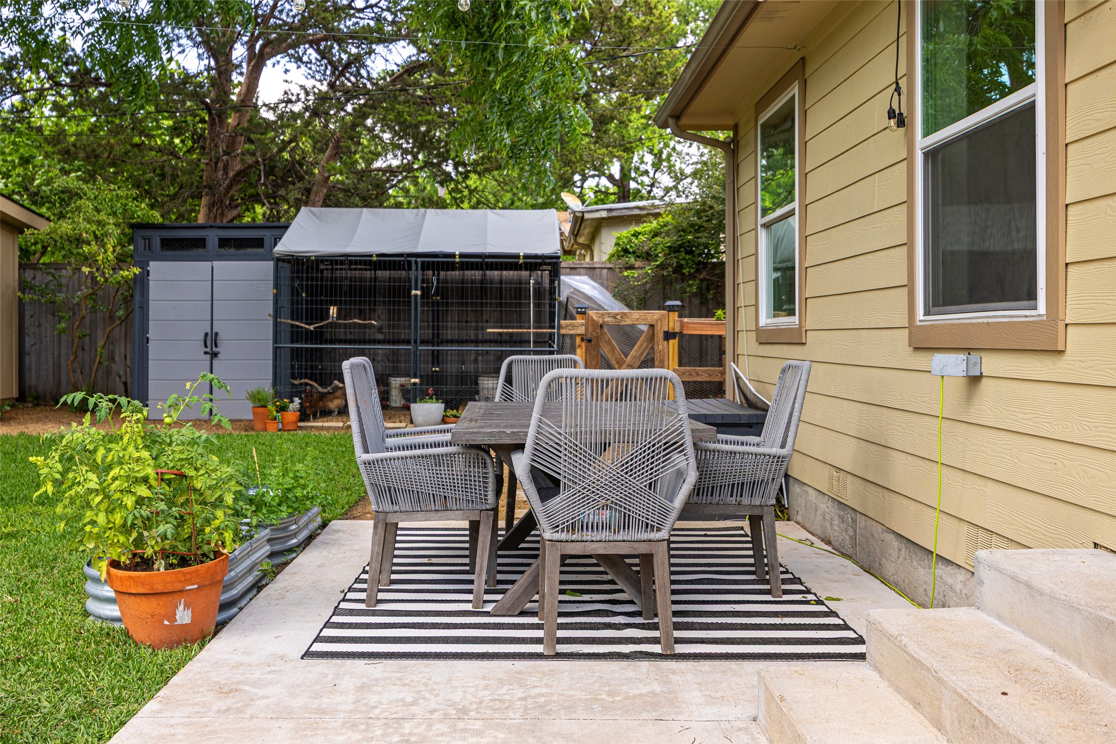 11207 Sinclair Avenue Dallas TX 75218