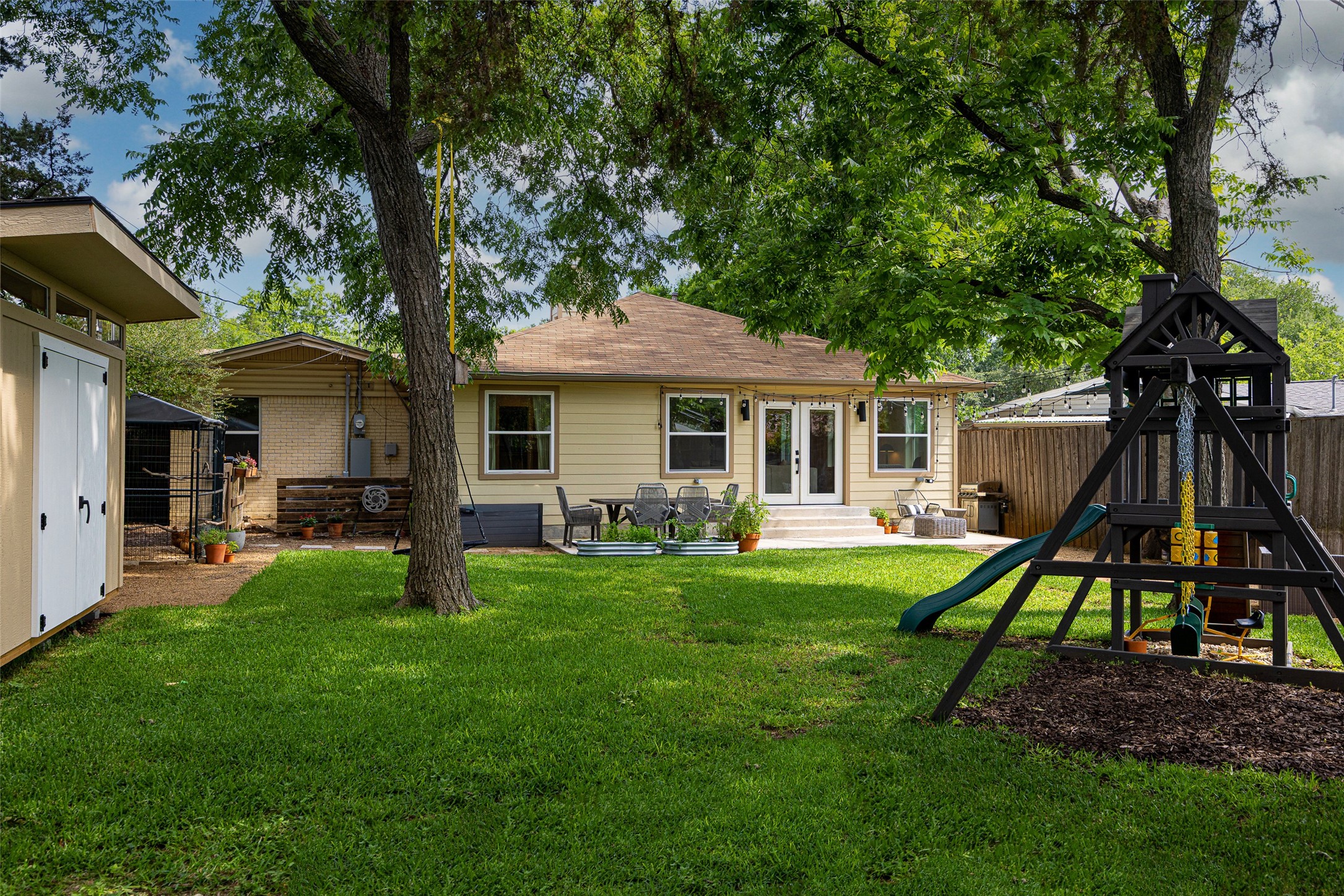 11207 Sinclair Avenue Dallas TX 75218