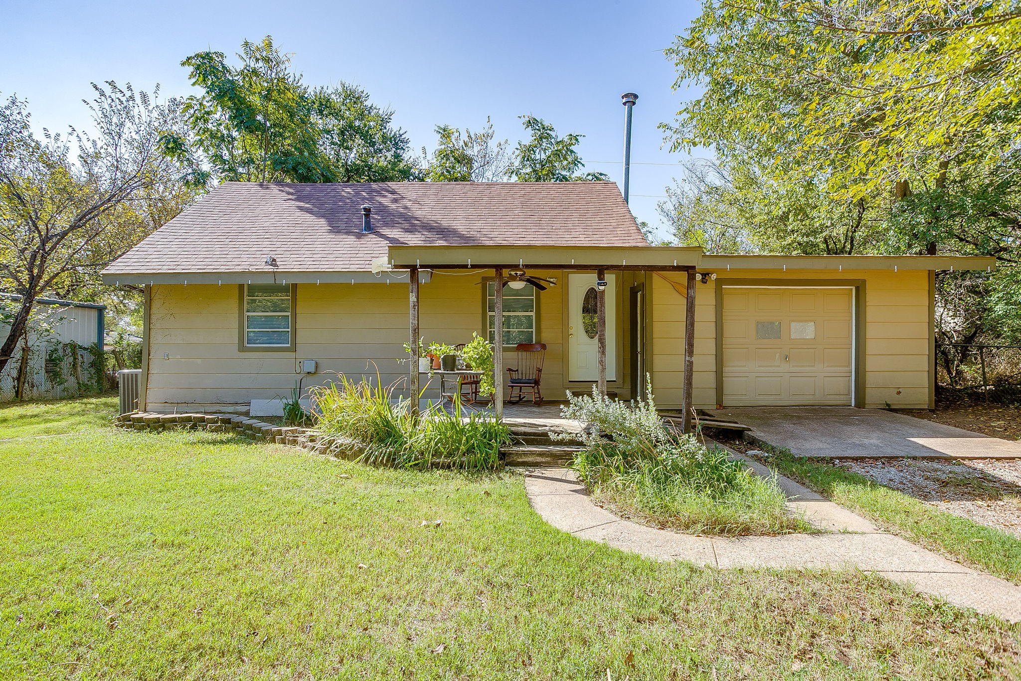 7037 Camp Street Azle TX 76020
