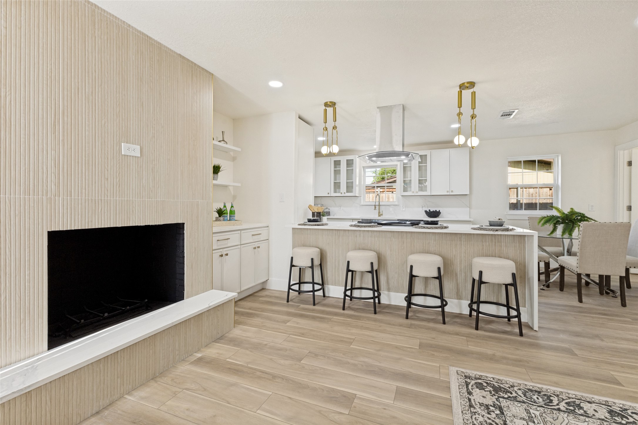 5610 Enchanted Lane Dallas TX 75227