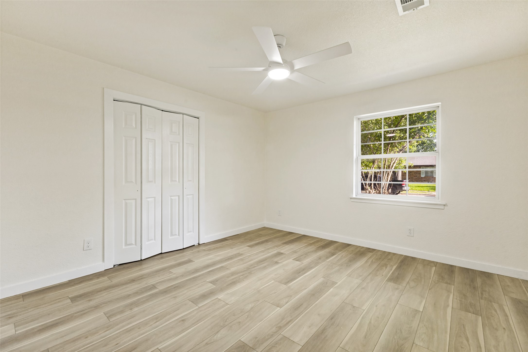 5610 Enchanted Lane Dallas TX 75227