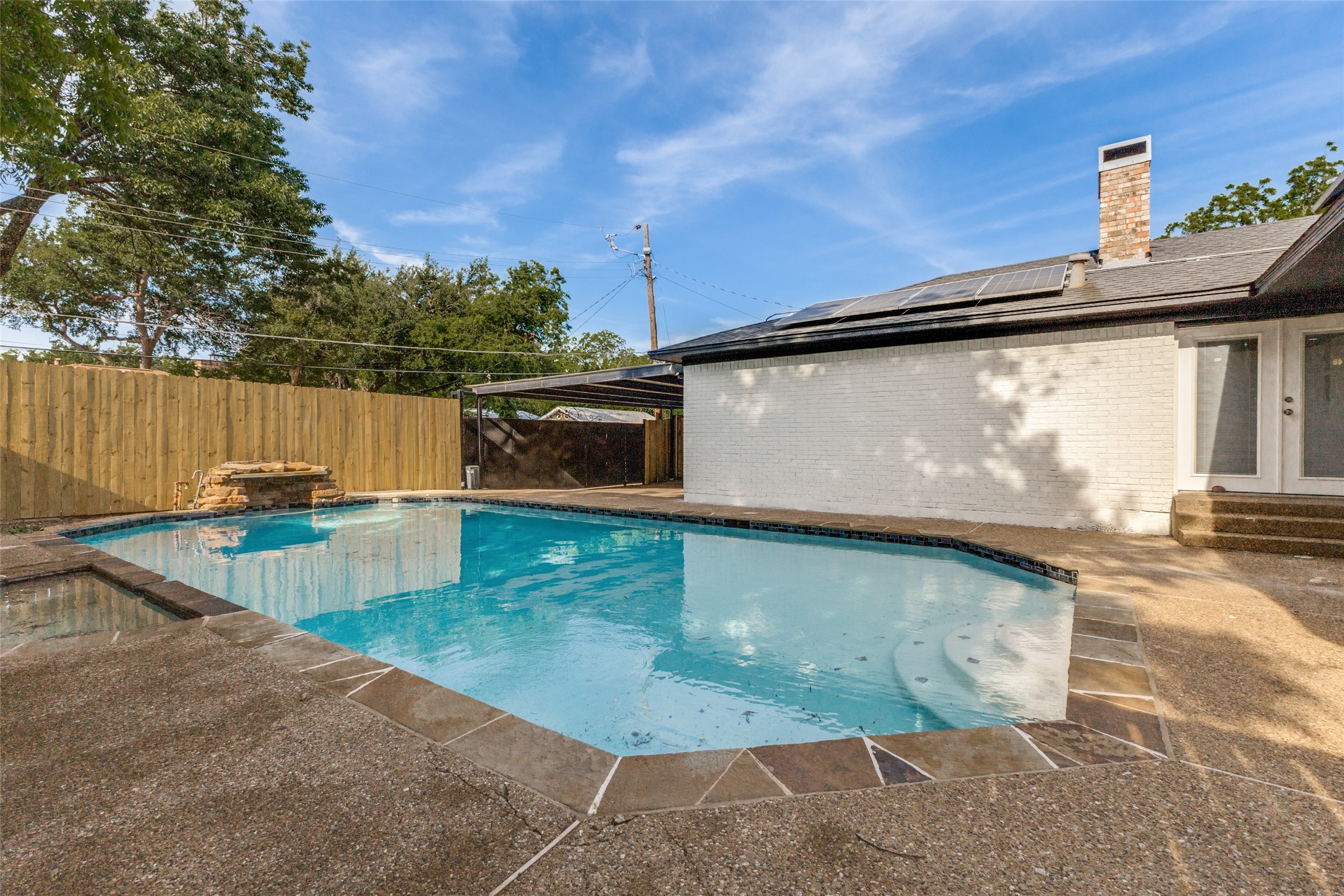 5610 Enchanted Lane Dallas TX 75227