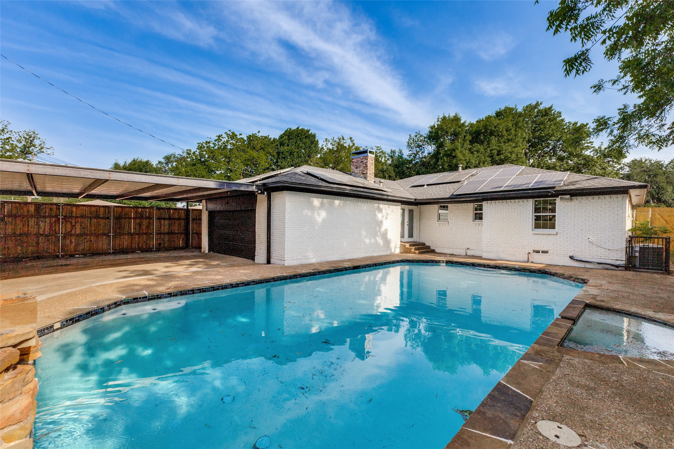 5610 Enchanted Lane Dallas TX 75227