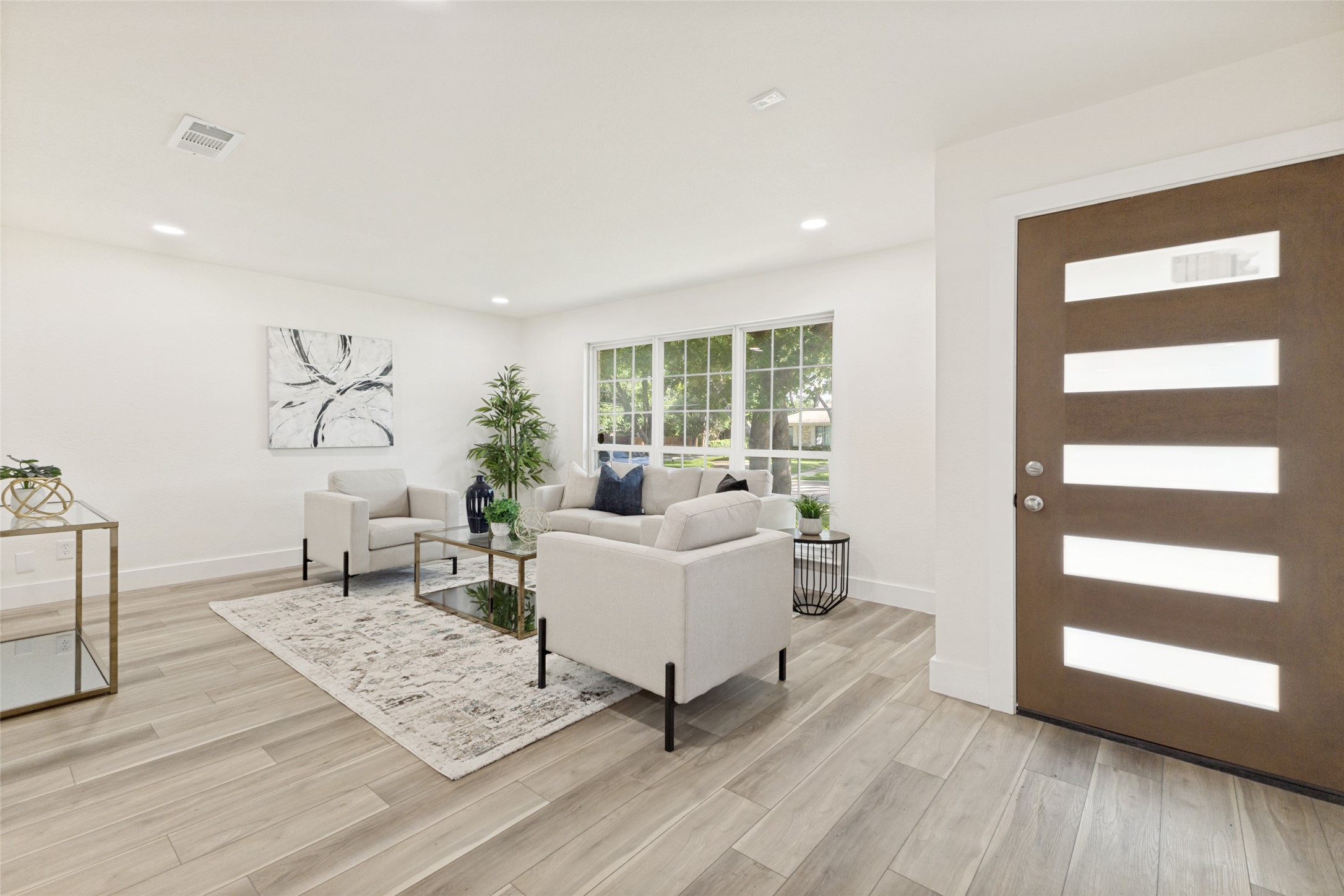5610 Enchanted Lane Dallas TX 75227