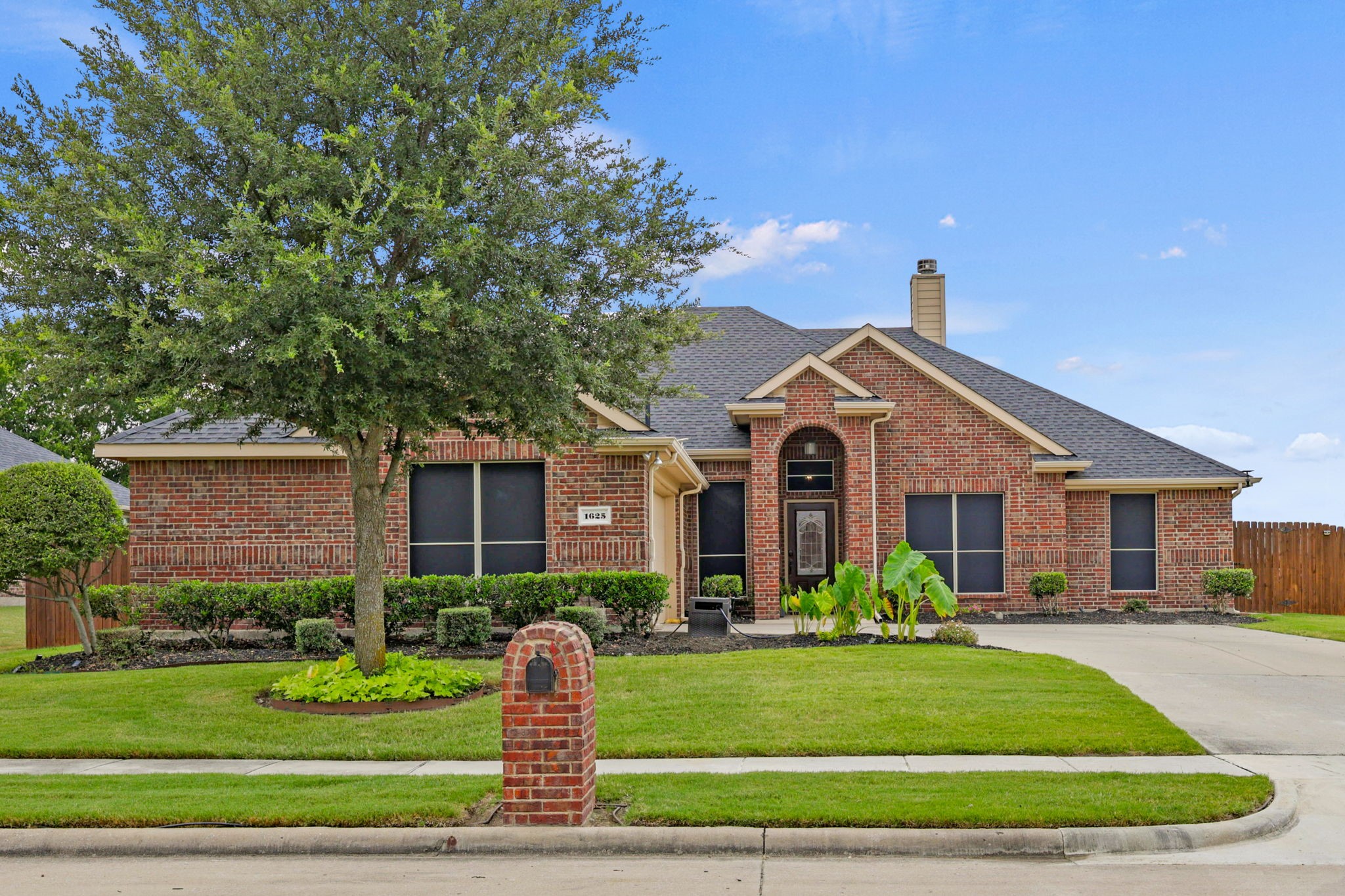 1625 Woodlawn Avenue Royse City TX 75189