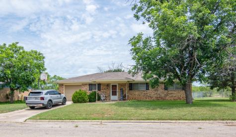 3814 Crestridge Drive Brownwood TX 76801