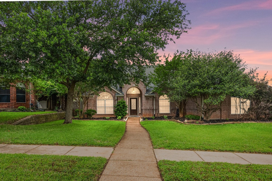 4105 Vista Creek Court Arlington TX 76016