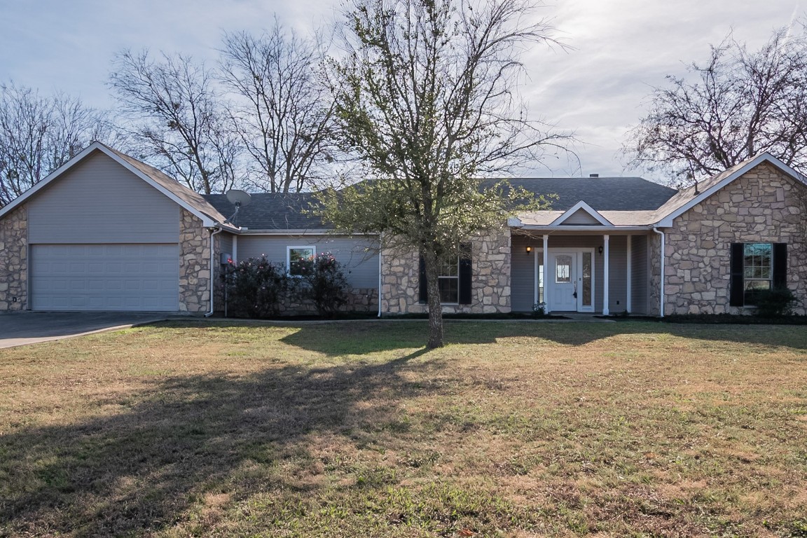 1700 Hearn Lane Van Alstyne TX 75495