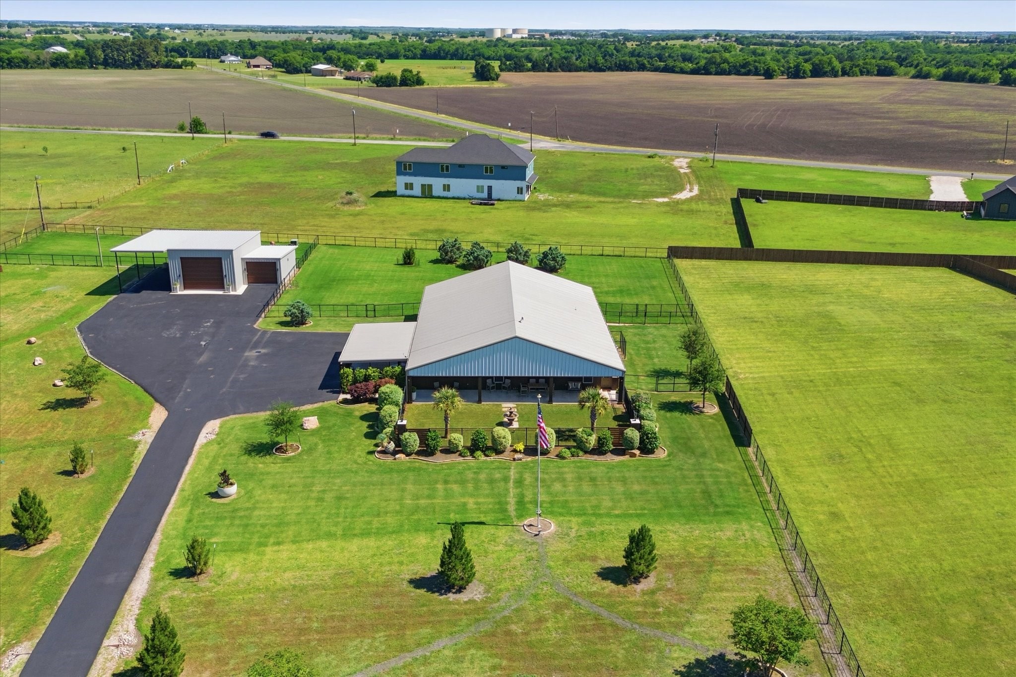 3741 E Highway 34 Ennis TX 75119