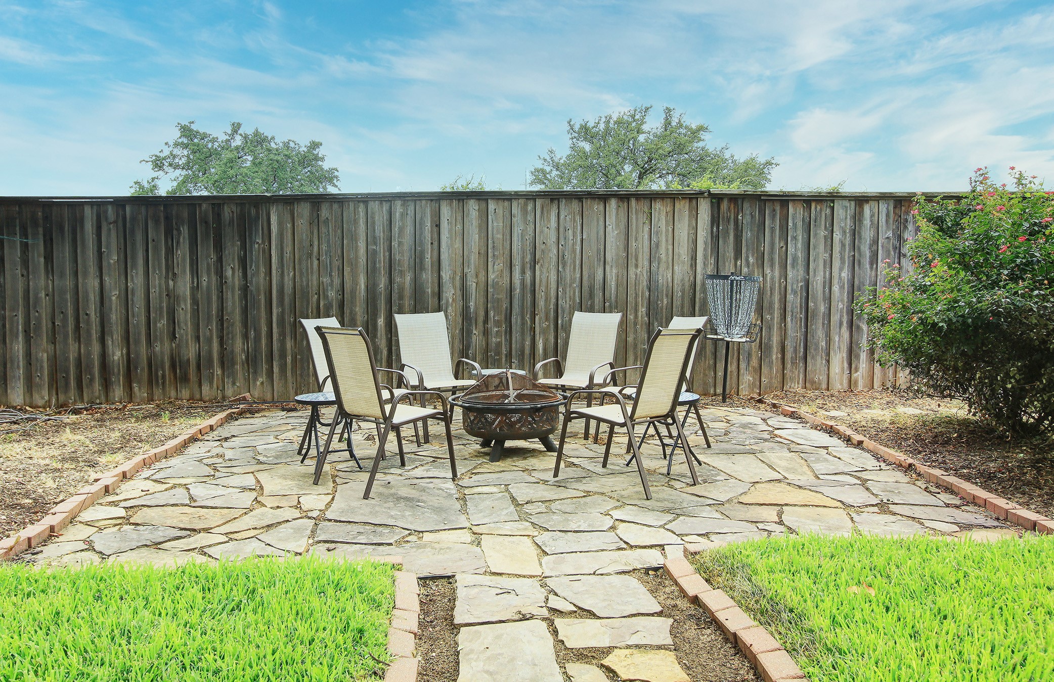 3230 Camelot Drive Dallas TX 75229