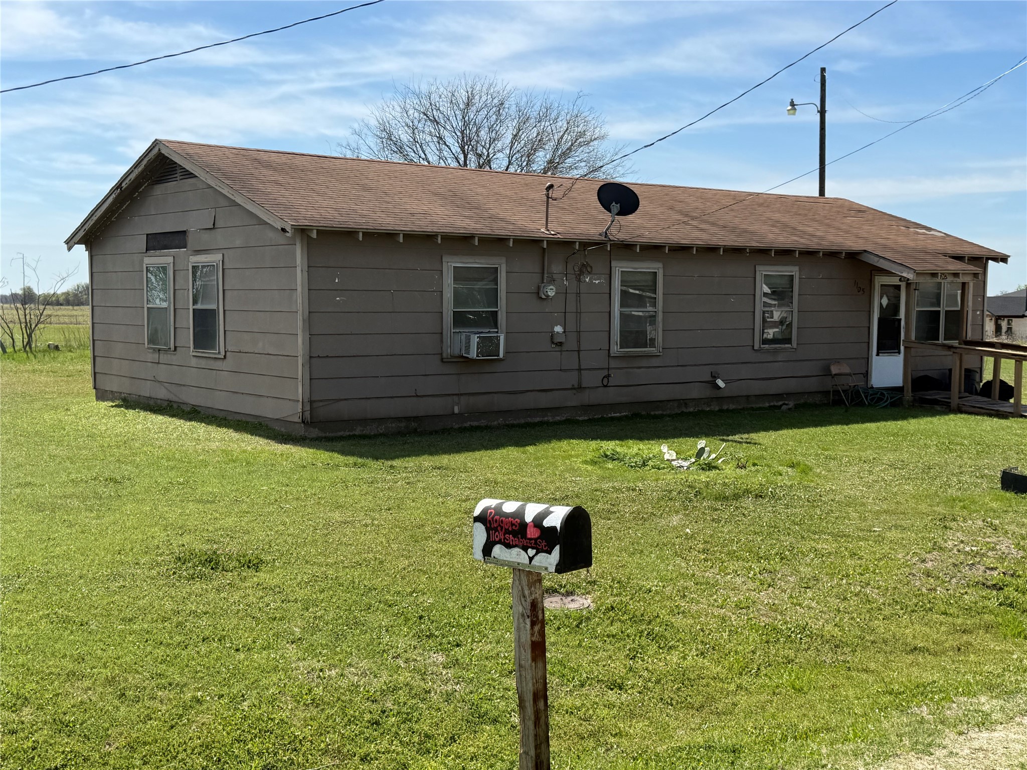 1105 Shabazz Street Milford TX 76670