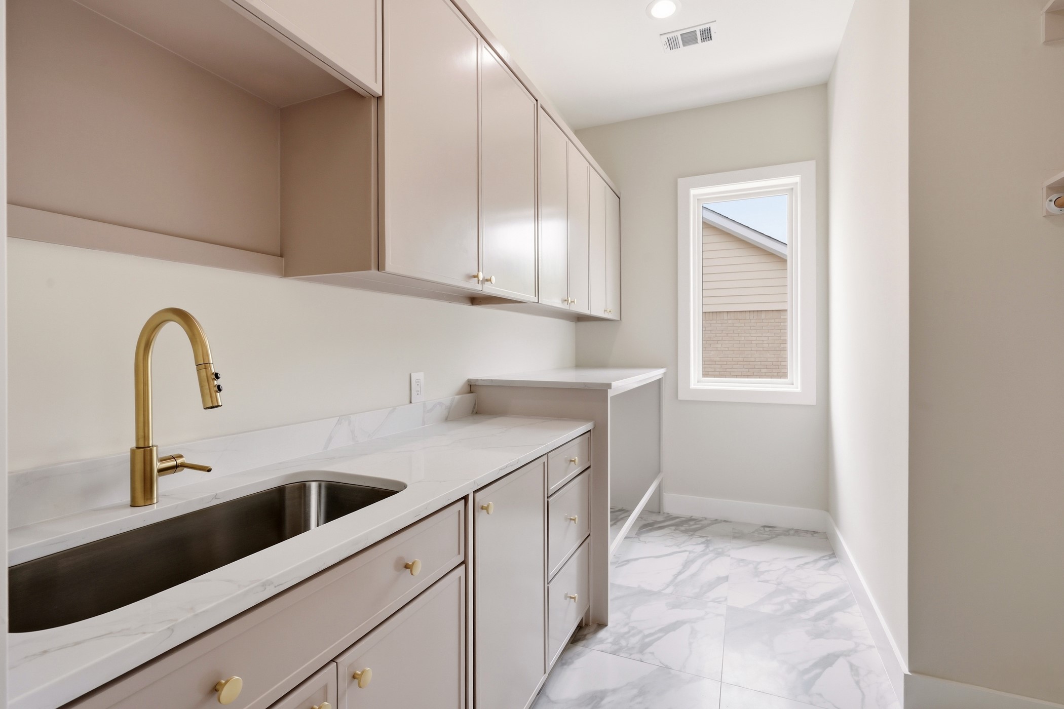 6055 Ellsworth Avenue Dallas TX 75206