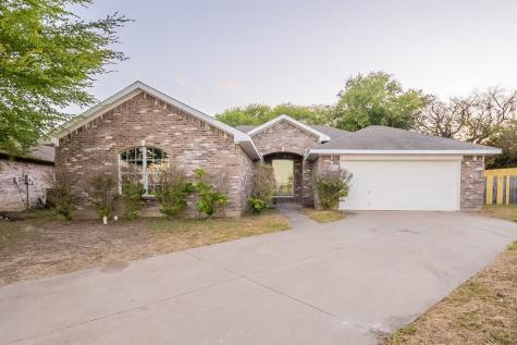 1003 James Donald Lane Glenn Heights TX 75154