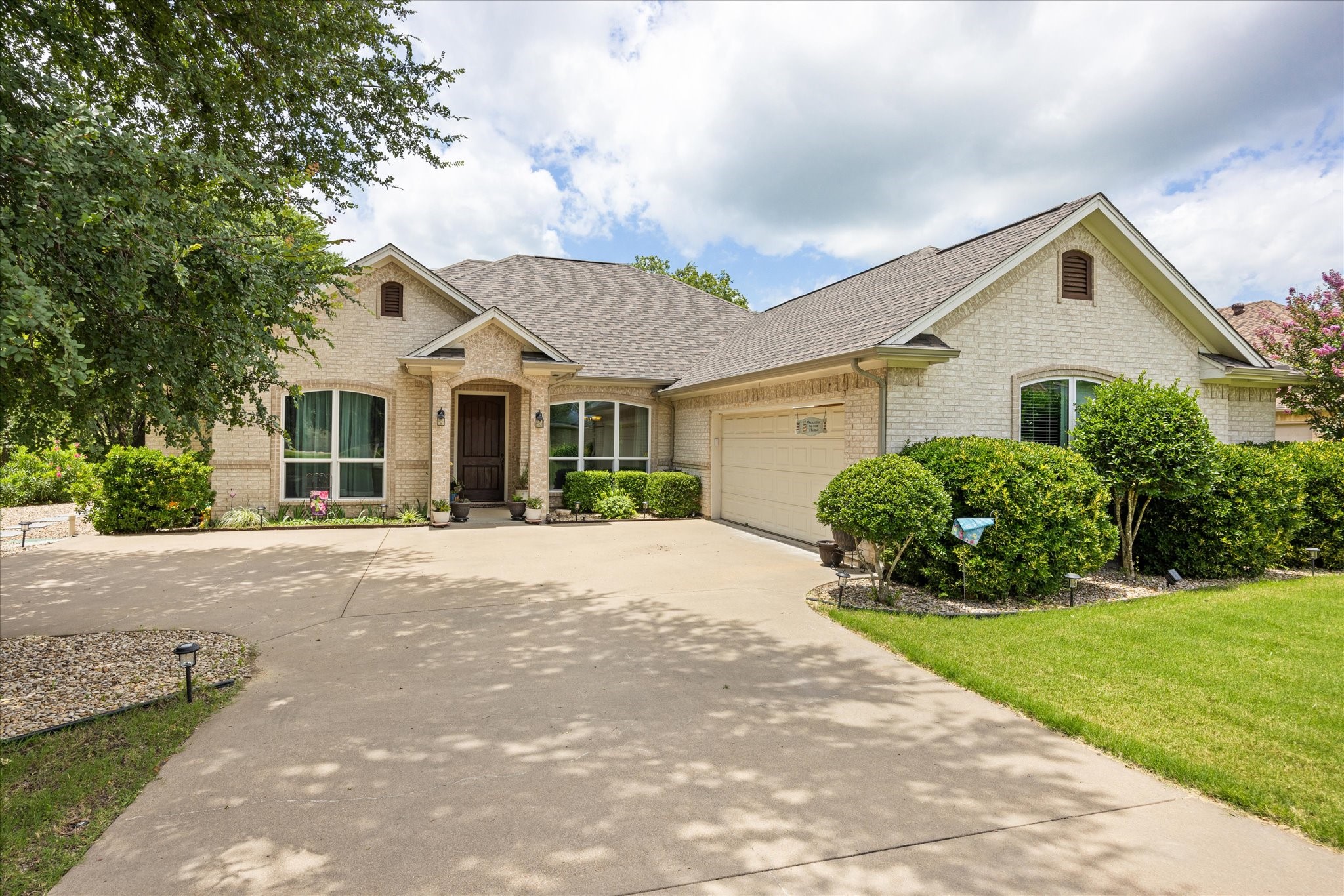 1809 Rockview Drive Granbury TX 76049