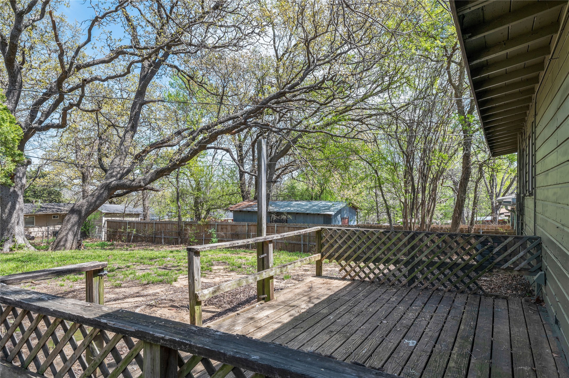 1725 Meadowlark Lane Denison TX 75020