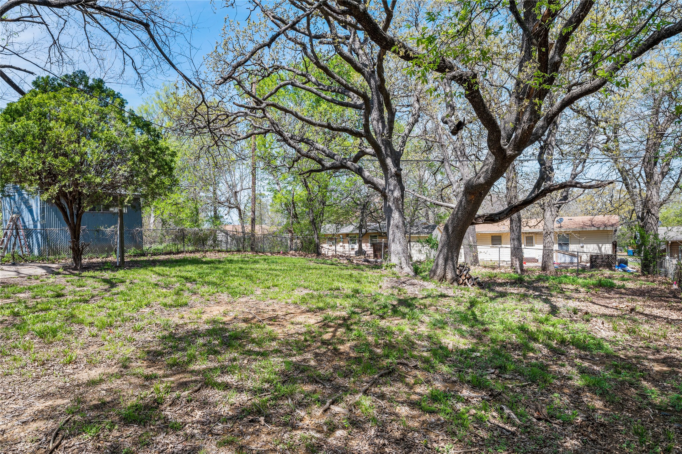 1725 Meadowlark Lane Denison TX 75020