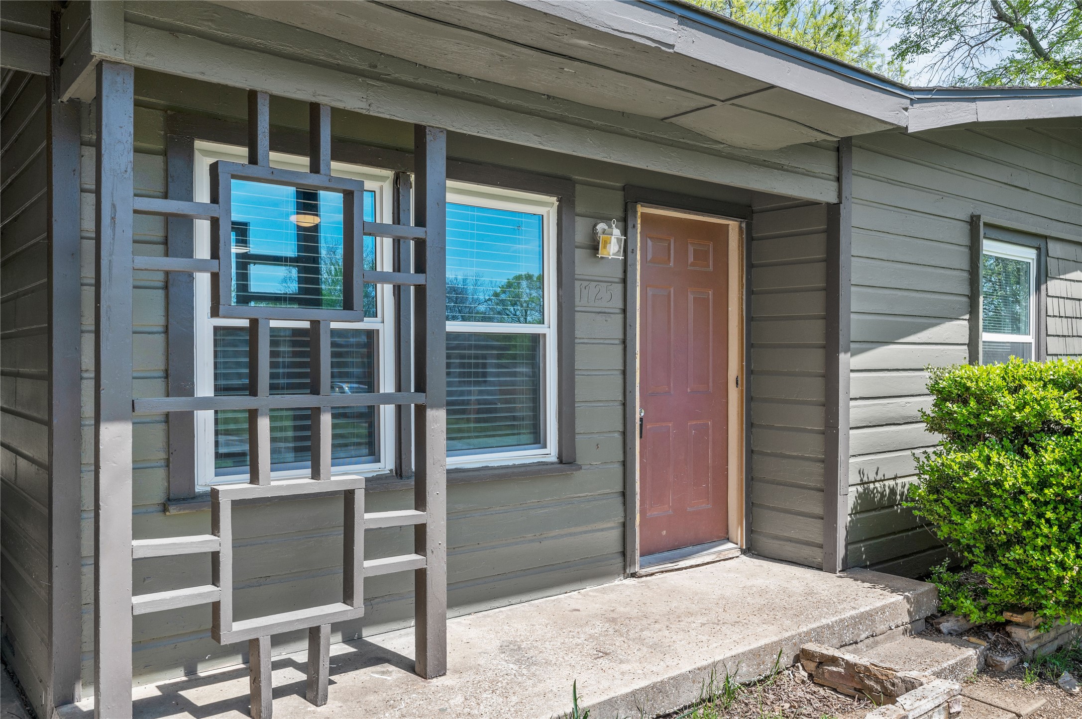 1725 Meadowlark Lane Denison TX 75020