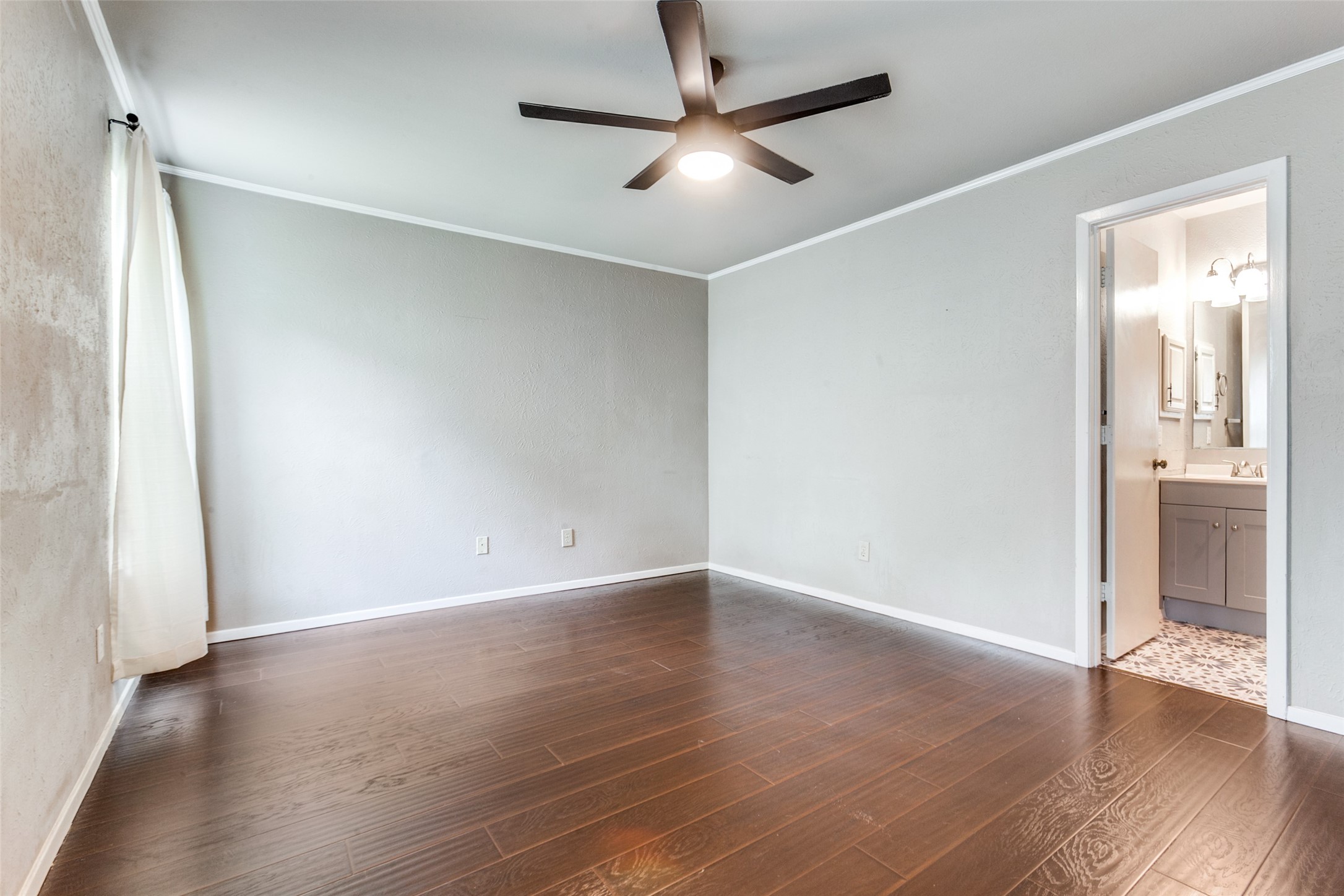18731 Platte River Way Dallas TX 75287