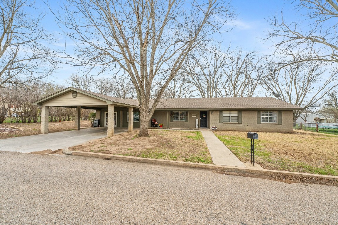 304 S Wieser Street Hamilton TX 76531