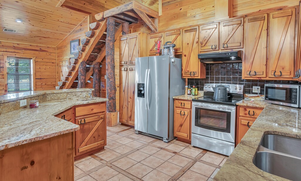 8606 Fm 219 Clifton TX 76634