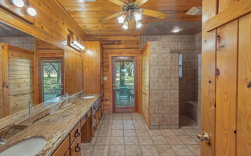 8606 Fm 219 Clifton TX 76634