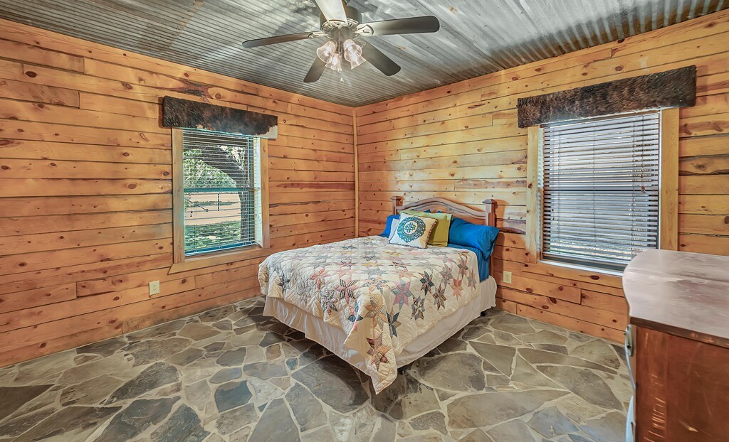 8606 Fm 219 Clifton TX 76634