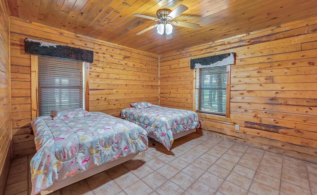 8606 Fm 219 Clifton TX 76634