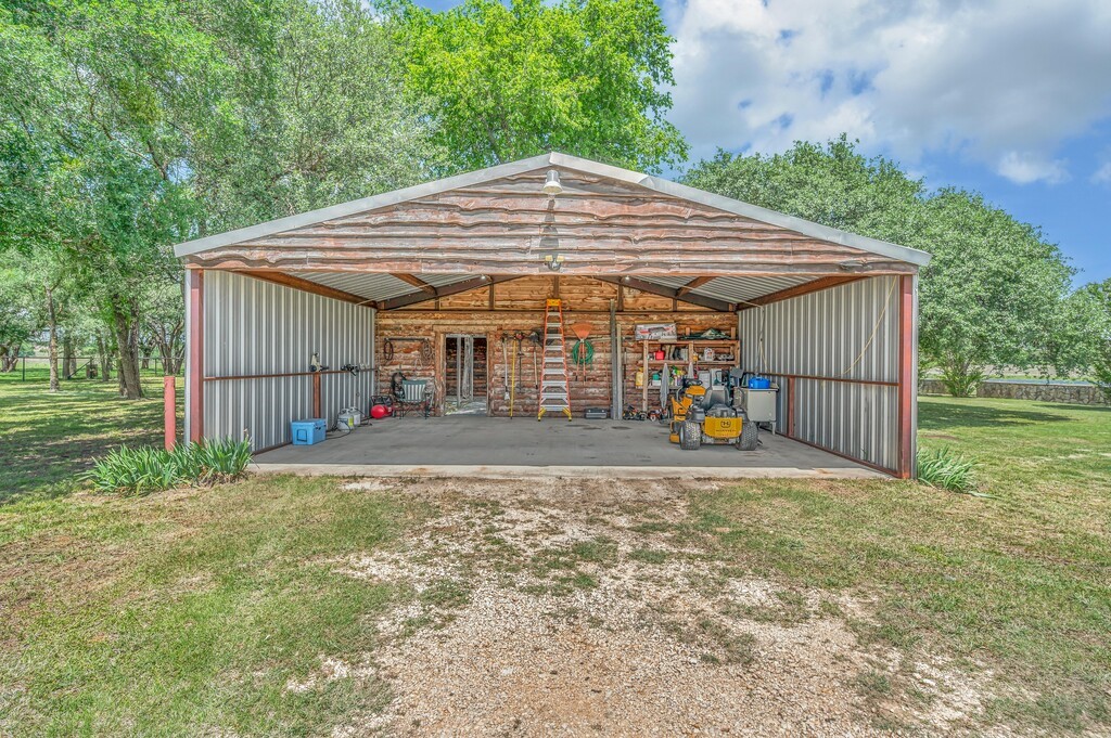 8606 Fm 219 Clifton TX 76634