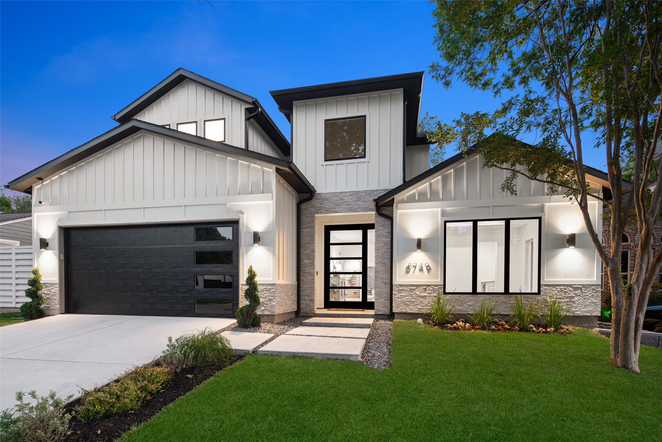 8749 Rexford Dallas TX 75209