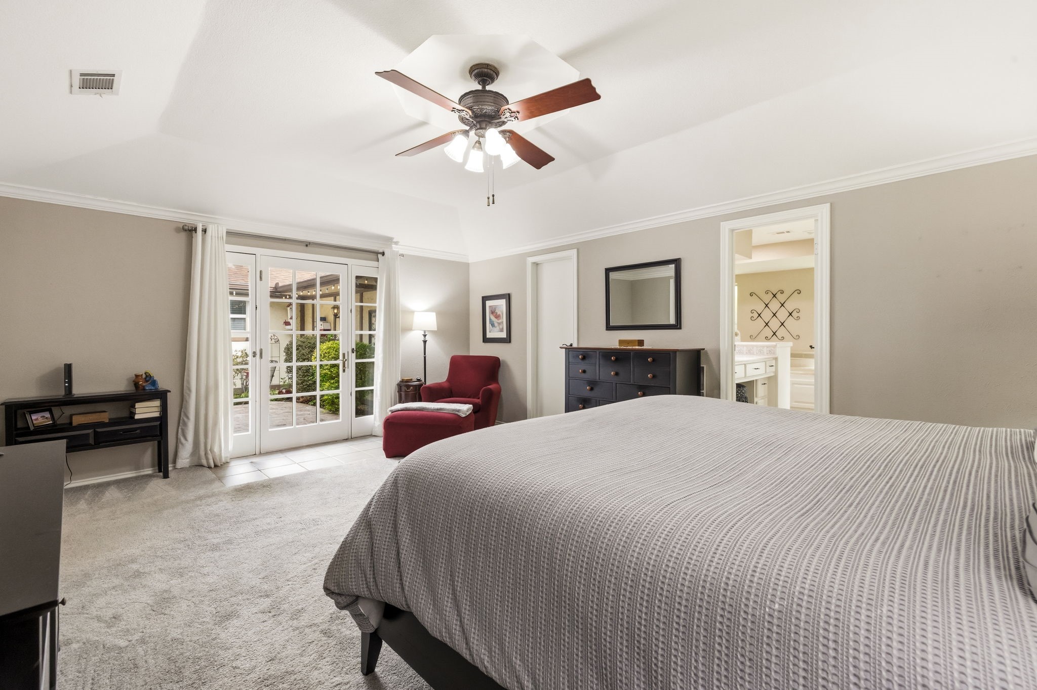9519 Robin Meadow Drive Dallas TX 75243