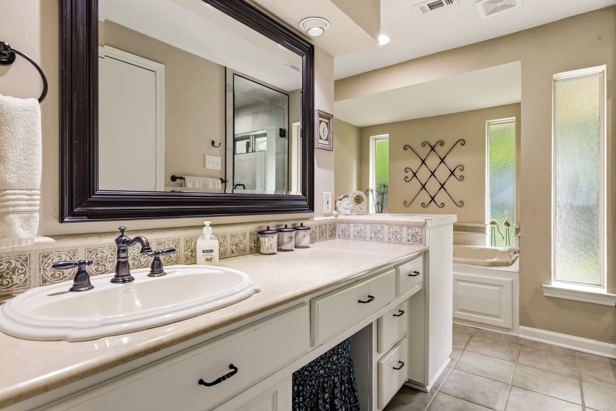 9519 Robin Meadow Drive Dallas TX 75243