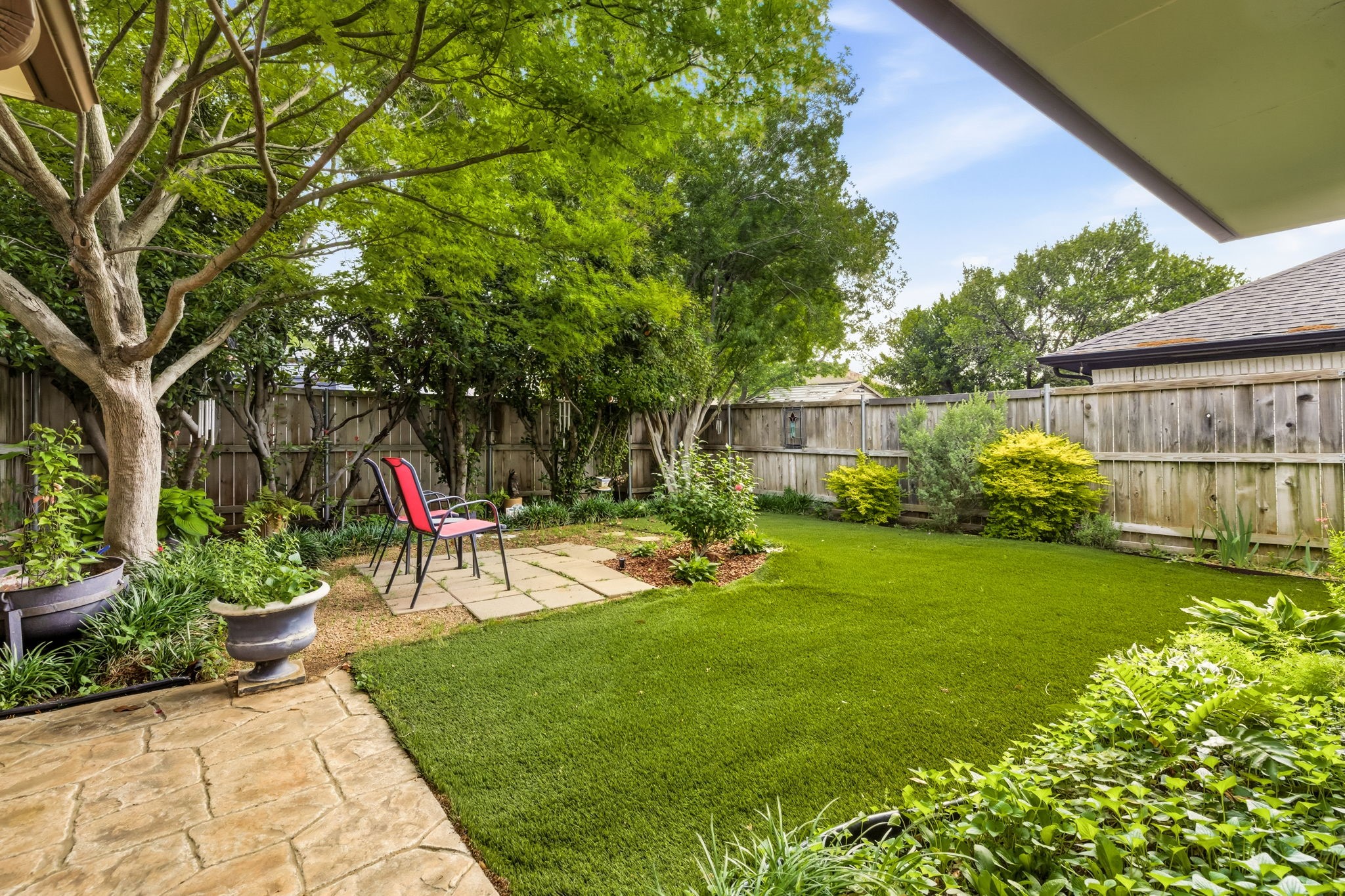 9519 Robin Meadow Drive Dallas TX 75243