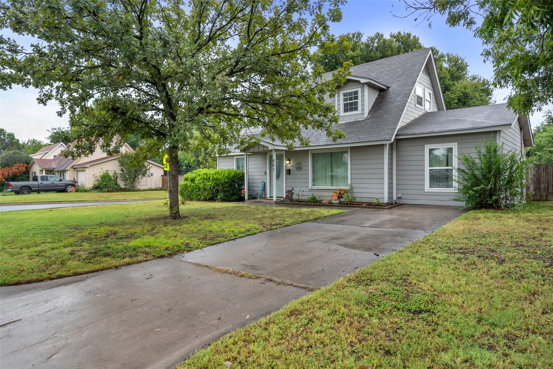 501 NW Newton Drive Burleson TX 76028