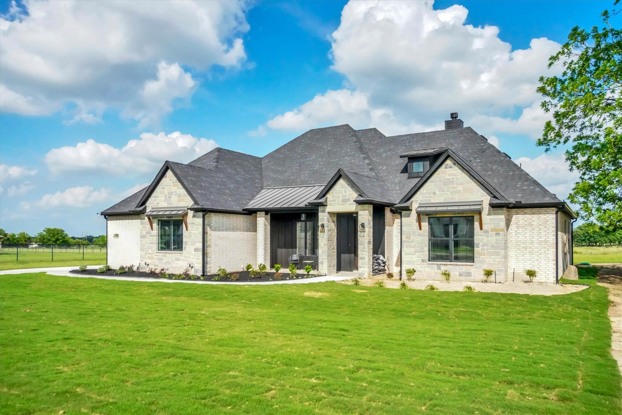 1028 Henry Way Road Springtown TX 76082