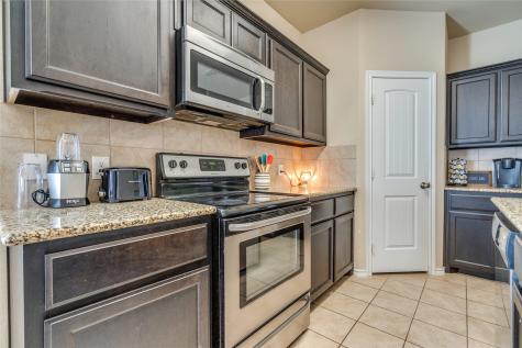 400 Cameron Hill Point Fort Worth TX 76134