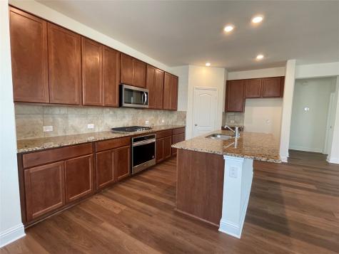 920 Waggoner Drive Aubrey TX 76227