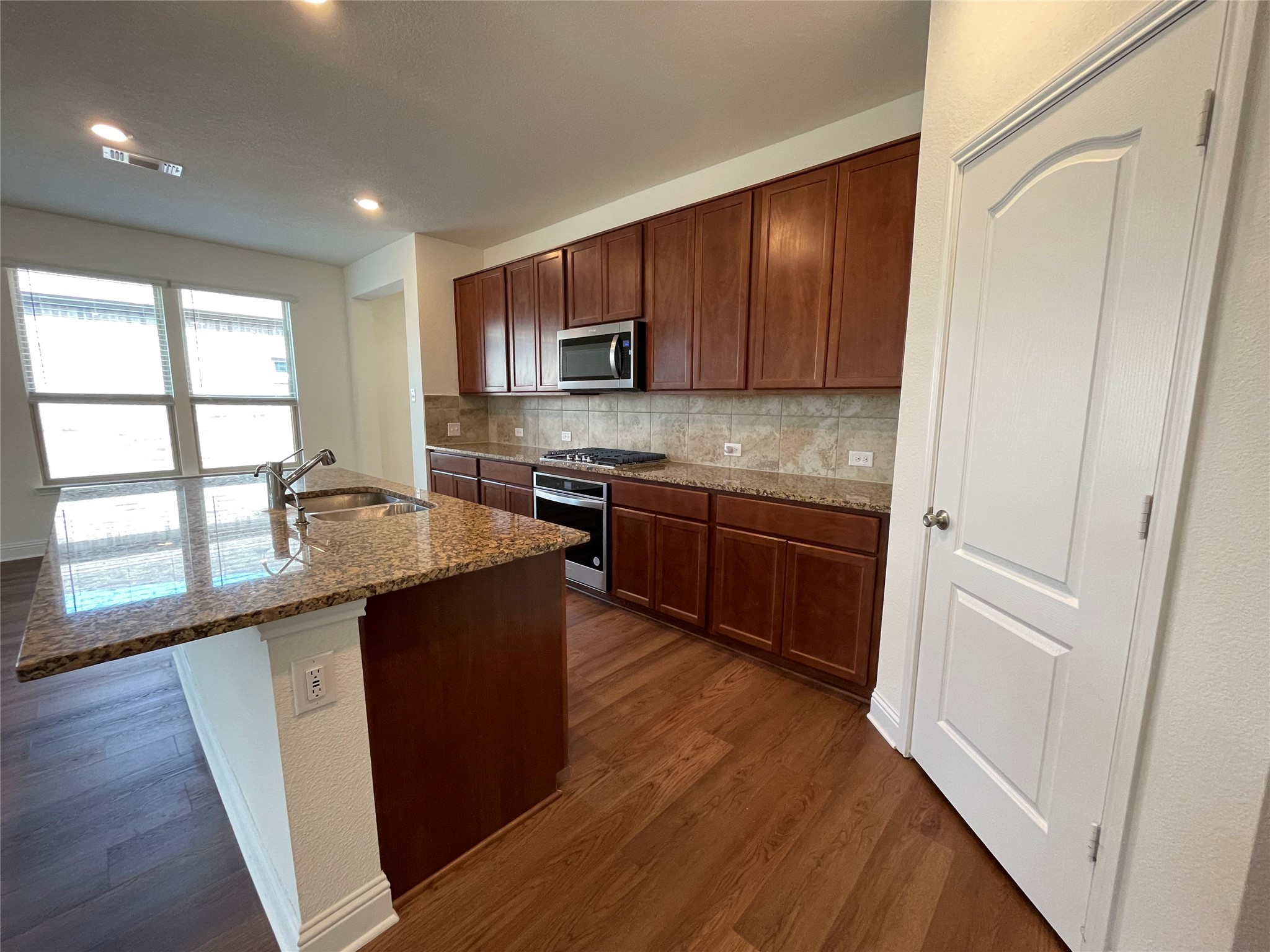 920 Waggoner Drive Aubrey TX 76227