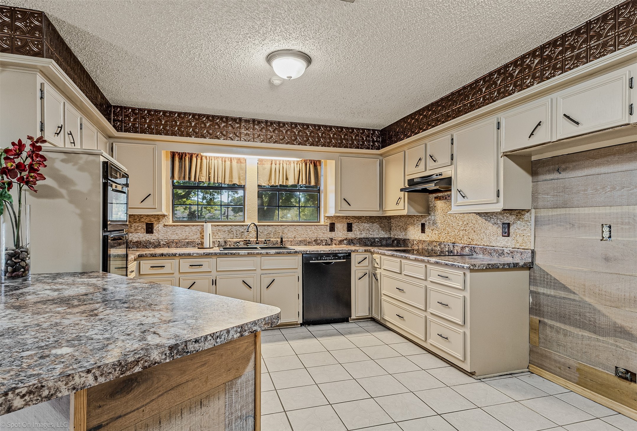 9510 S State Highway 34 Scurry TX 75158