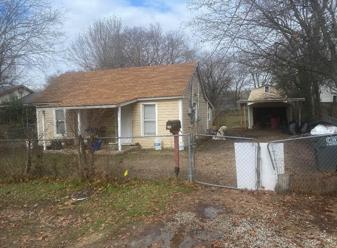 235 W Hammond Street Lancaster TX 75146