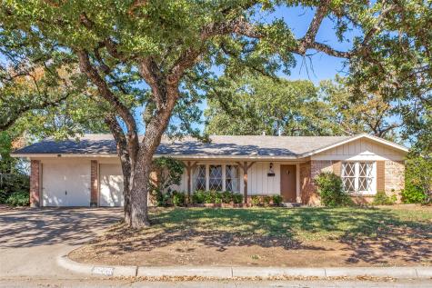 6229 Warrington Place Fort Worth TX 76112