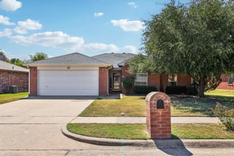 906 Creekview Drive Waxahachie TX 75165