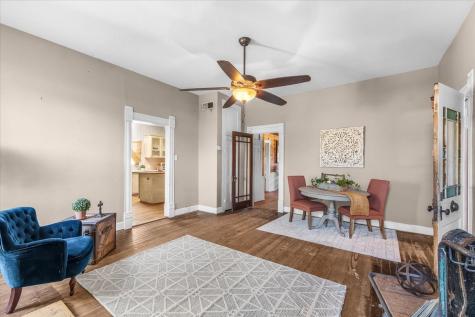 112 S Evans Street Boyd TX 76023