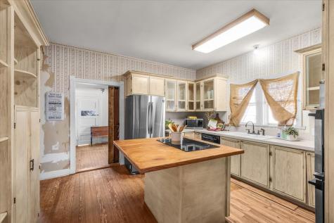 112 S Evans Street Boyd TX 76023