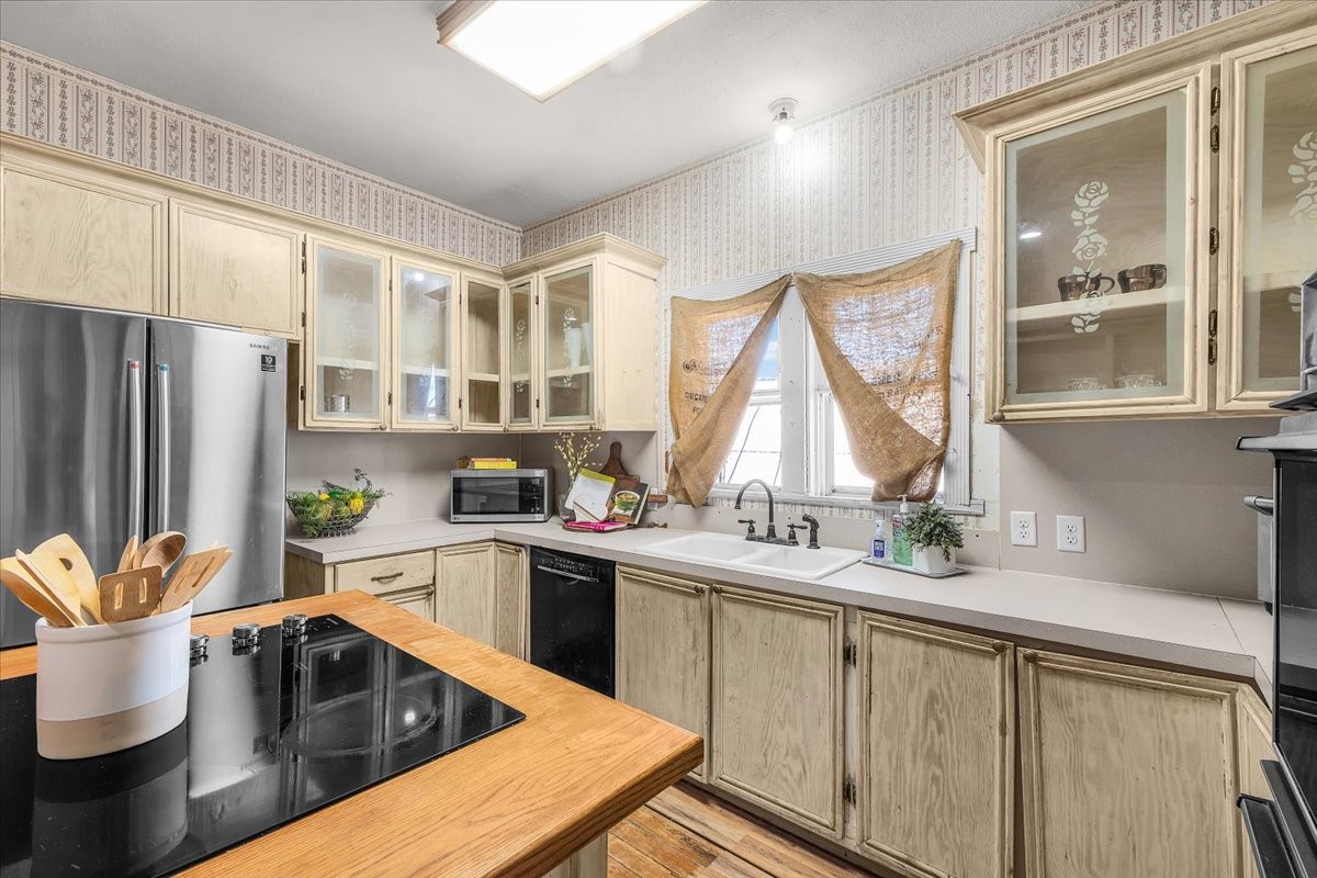 112 S Evans Street Boyd TX 76023