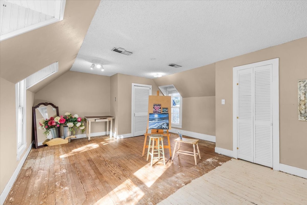 112 S Evans Street Boyd TX 76023